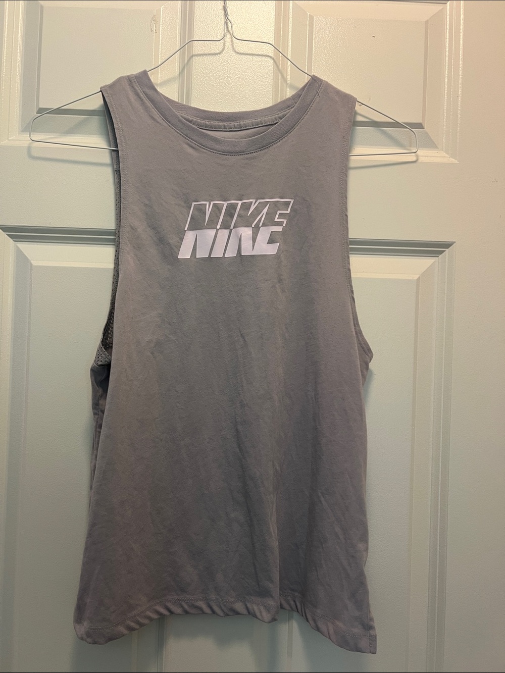 Nike Light Gray Sleeveless Logo Tank - Picture 1 of 2